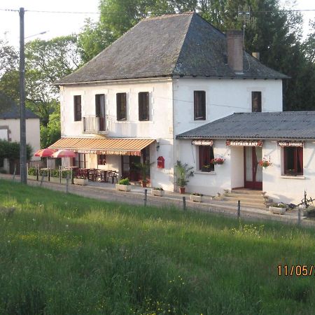 Hotel Le Commerce Neuville  Екстер'єр фото