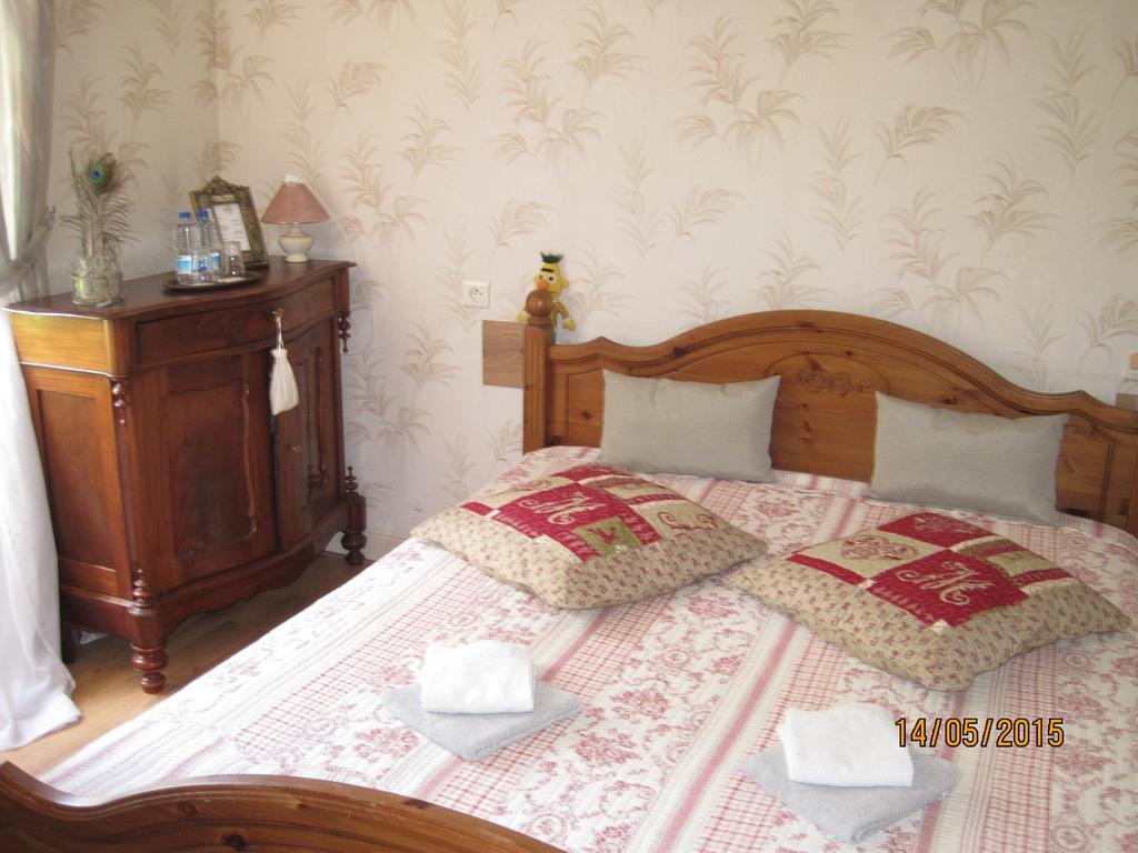 Hotel Le Commerce Neuville  Екстер'єр фото