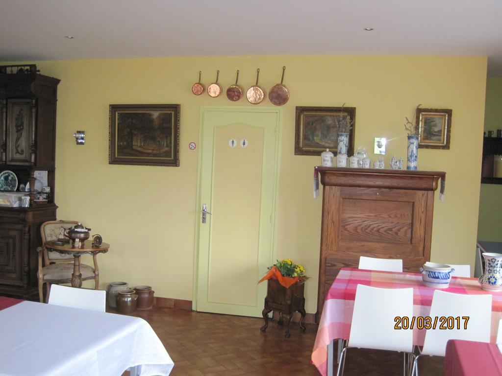 Hotel Le Commerce Neuville  Екстер'єр фото